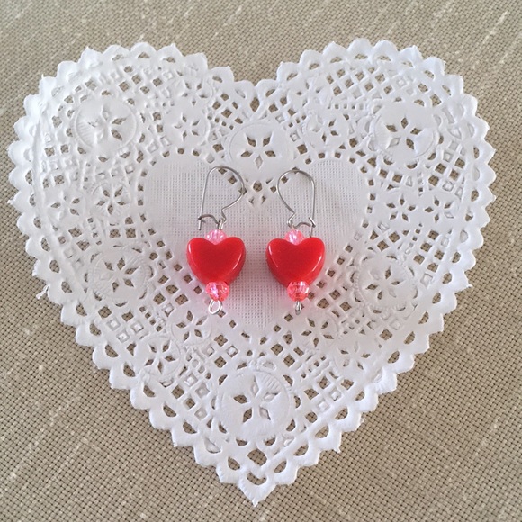 HAND CRAFTED Heart Drop Earrings Red - Picture 3 of 4